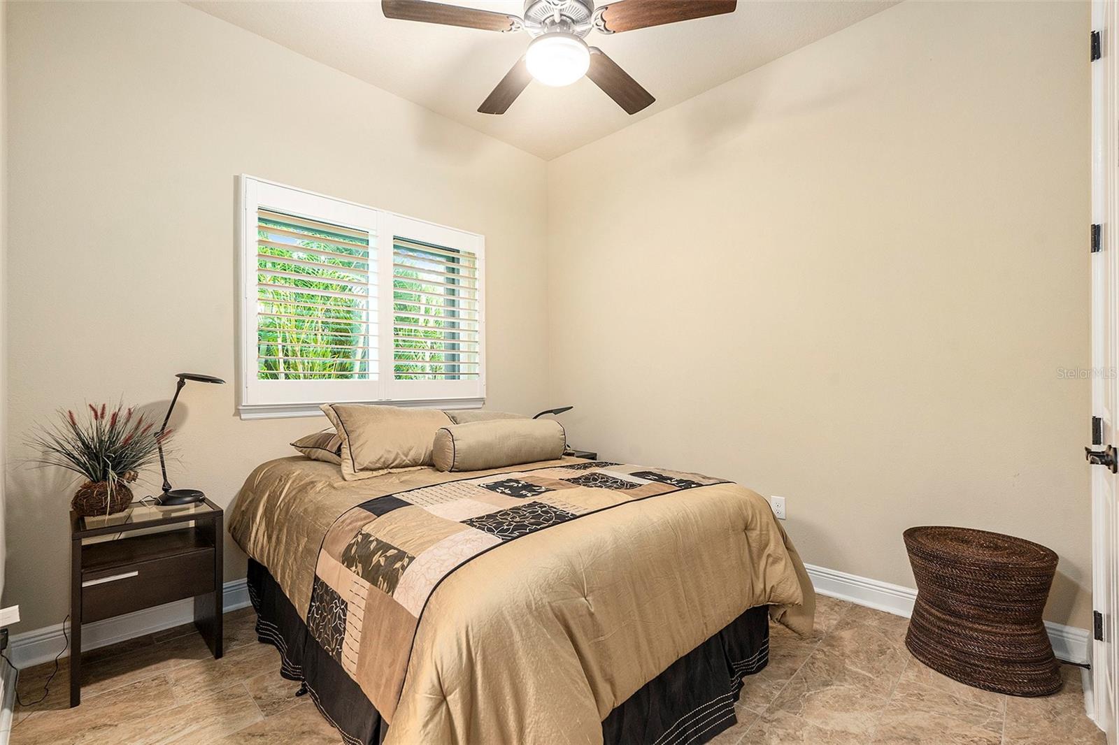 FISHHAWK RANCH WEST PH 3A - Residential Lease