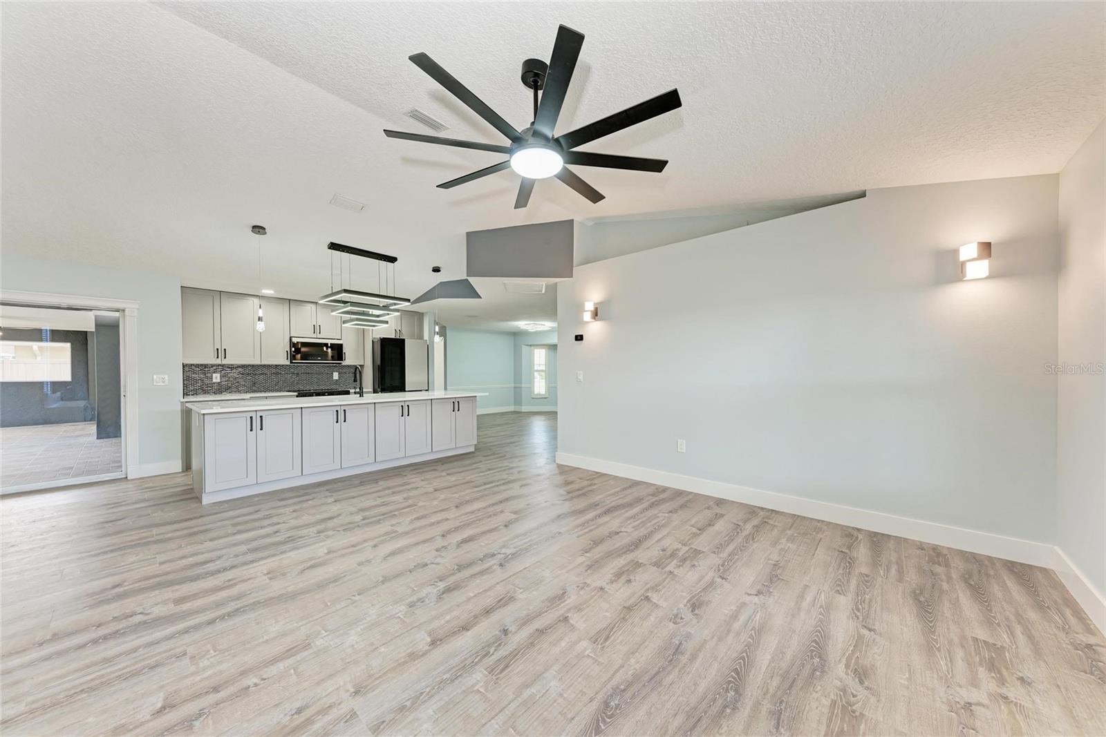 MANATEE OAKS III - Residential