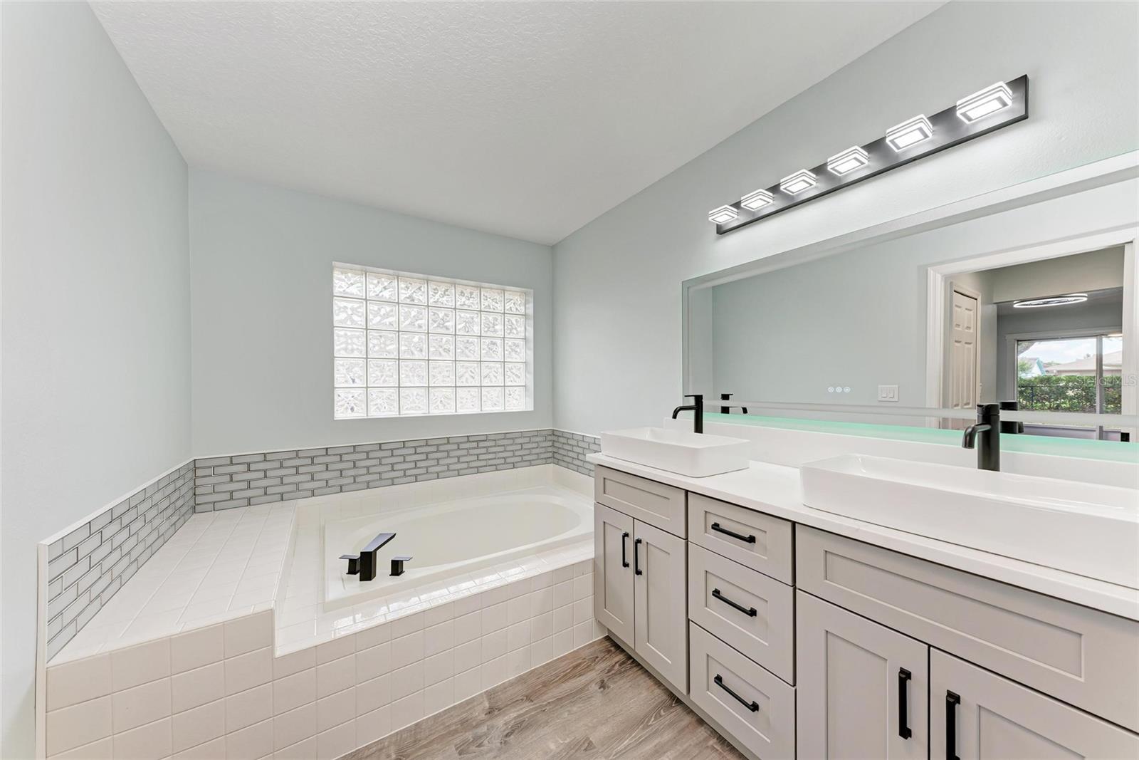 MANATEE OAKS III - Residential