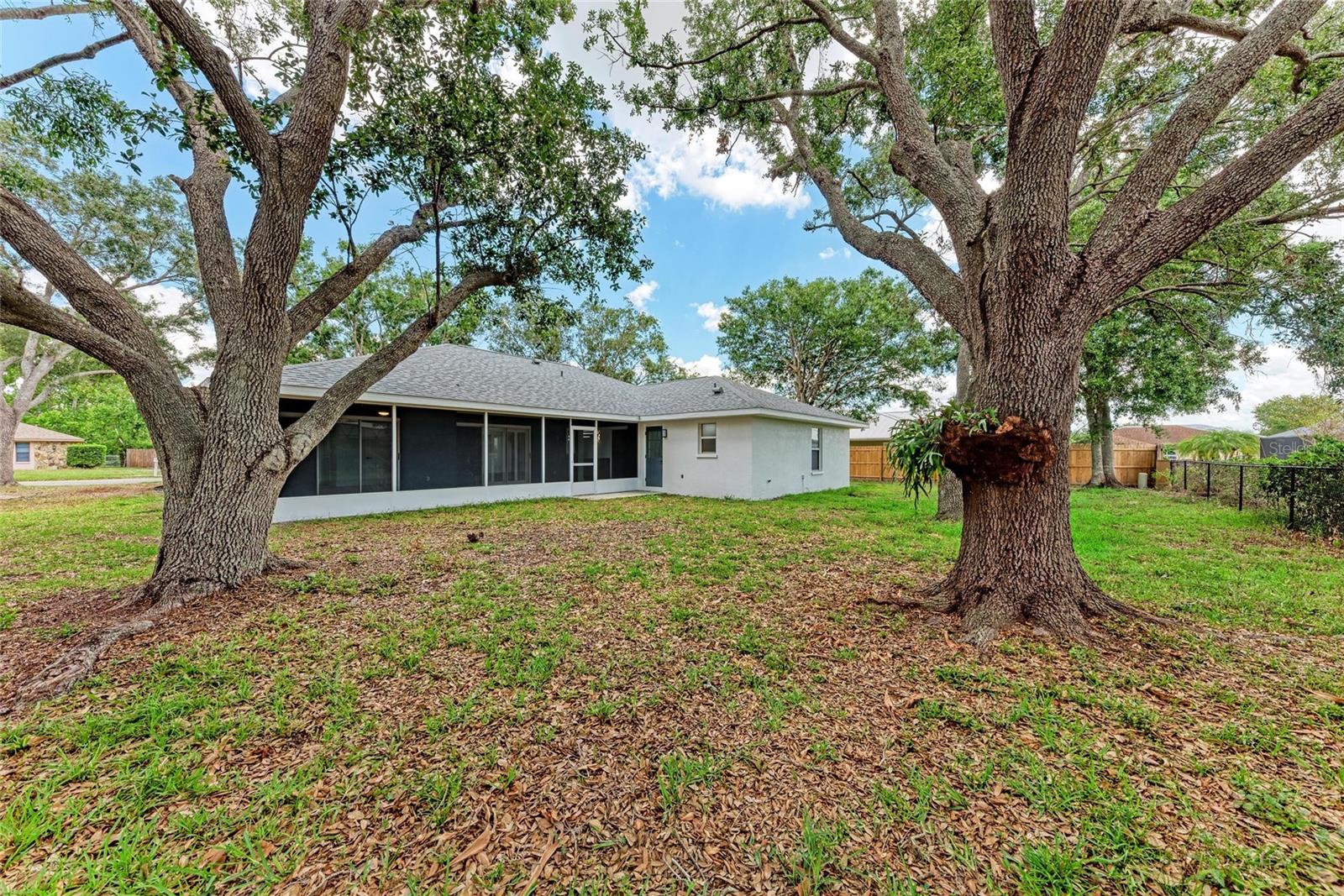 MANATEE OAKS III - Residential