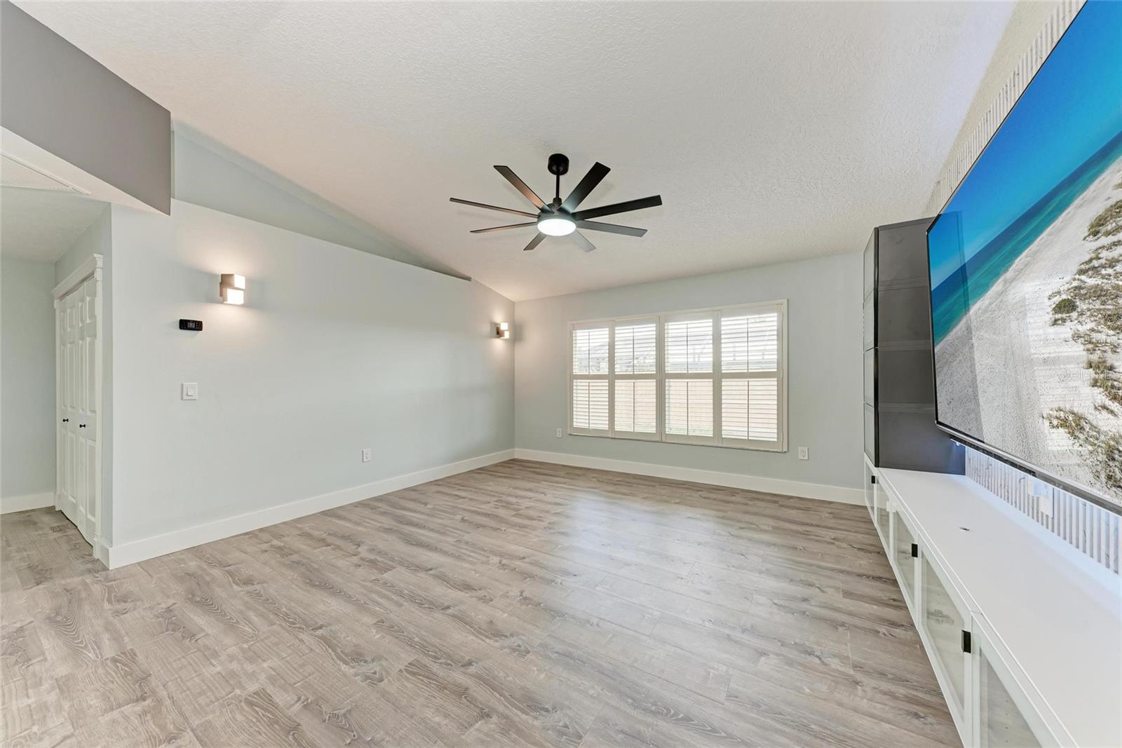 MANATEE OAKS III - Residential