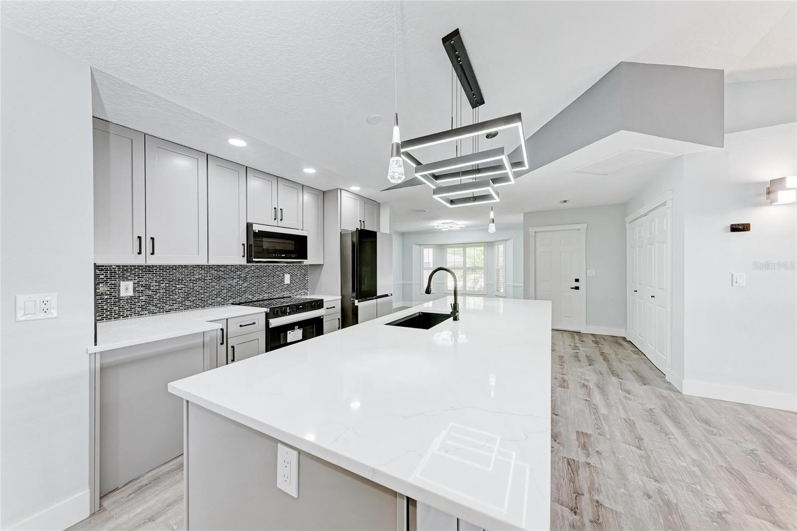 MANATEE OAKS III - Residential