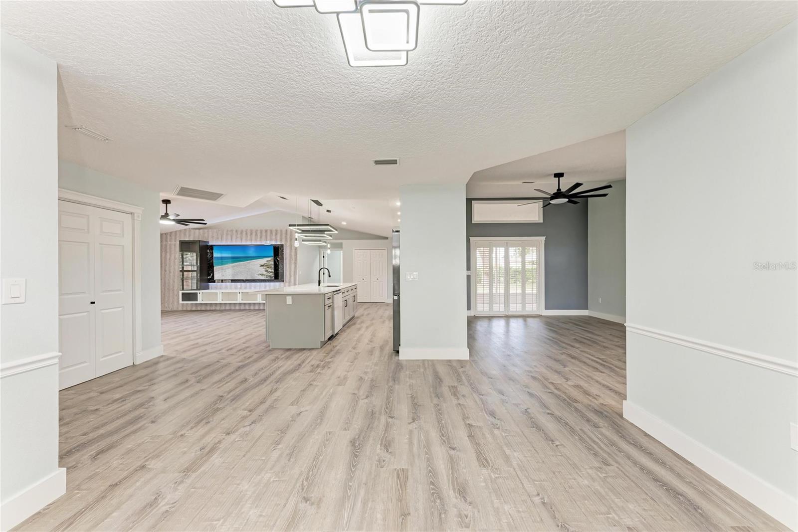 MANATEE OAKS III - Residential