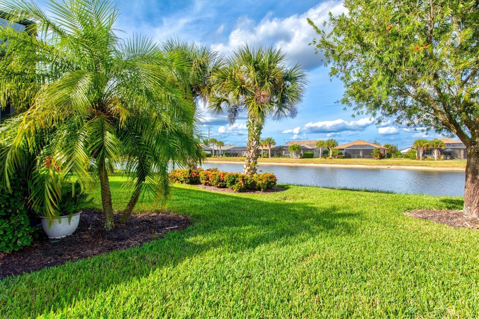 ISLANDWALK - Residential