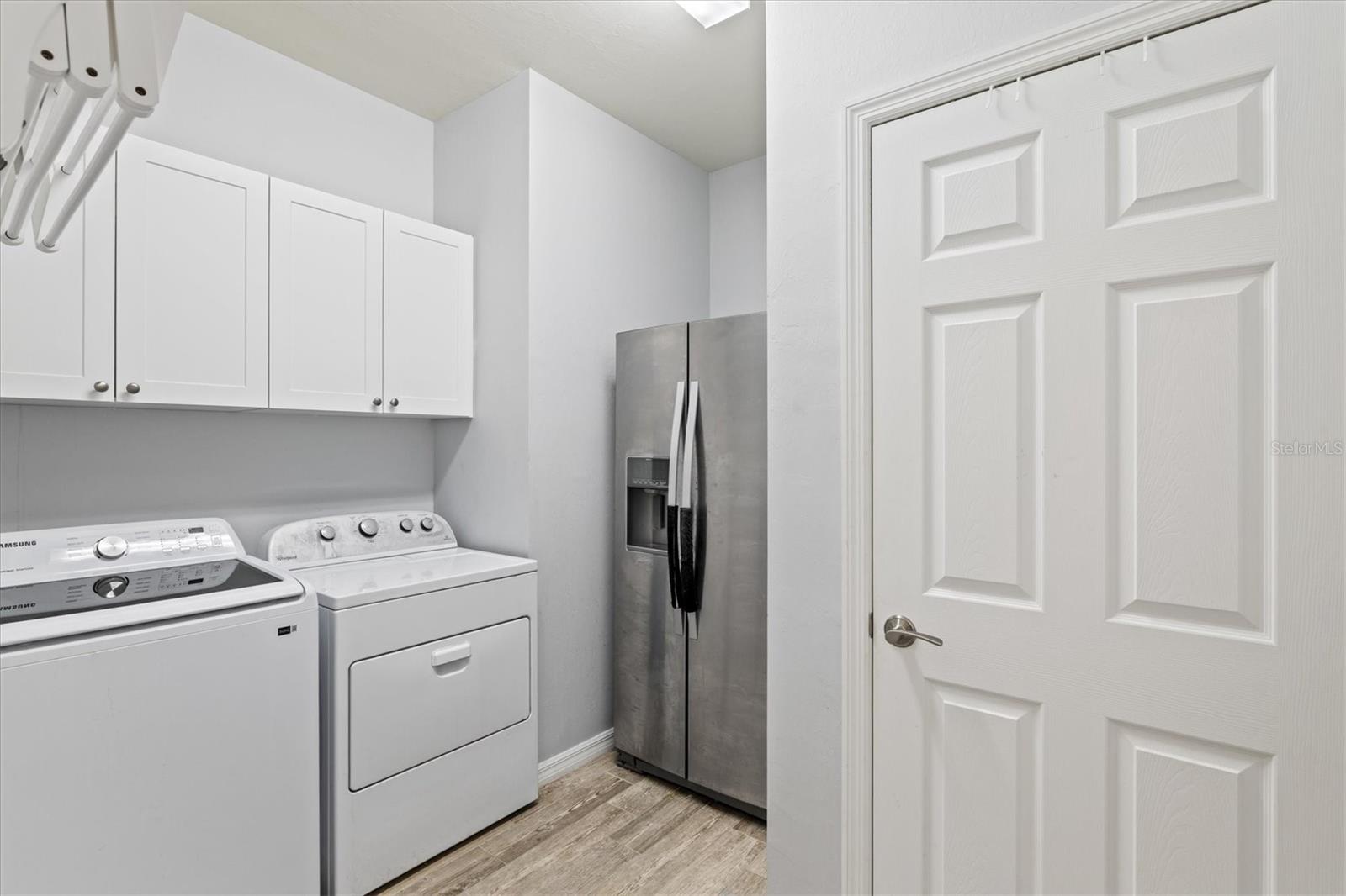 ISLANDWALK - Residential