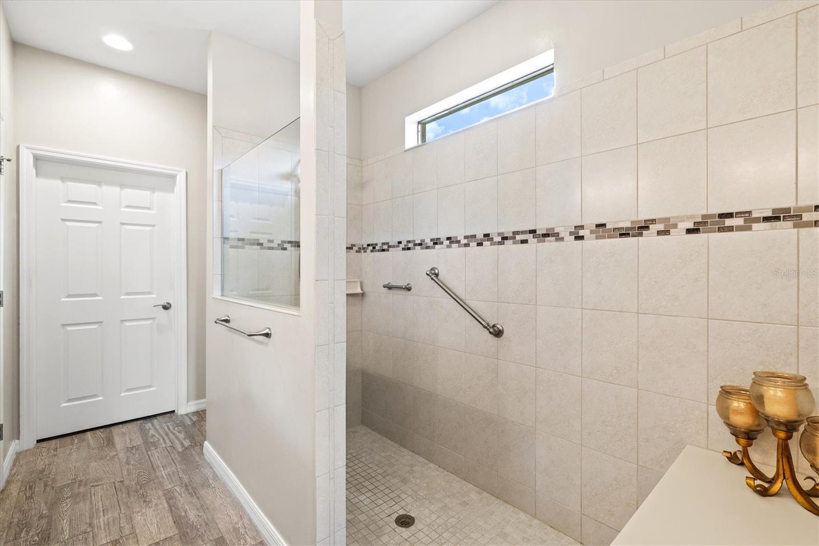 ISLANDWALK - Residential