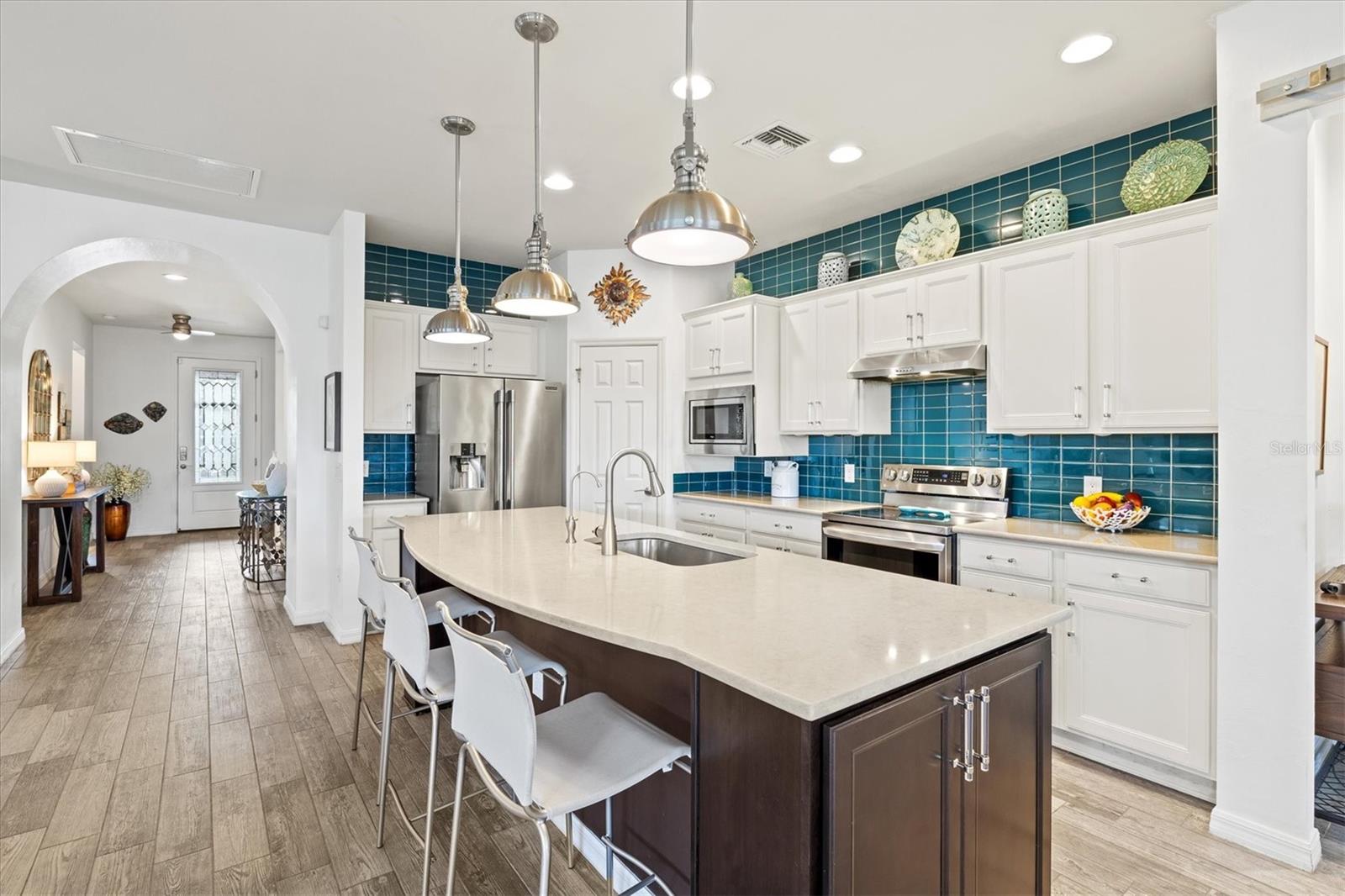 ISLANDWALK - Residential