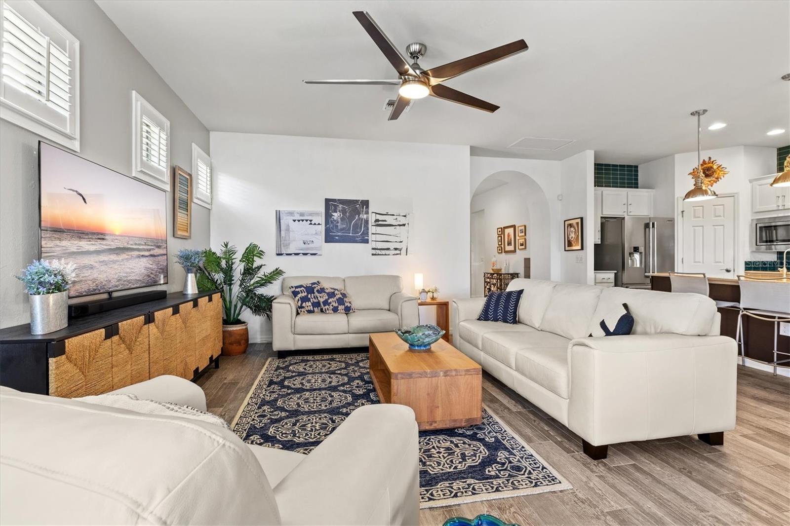 ISLANDWALK - Residential