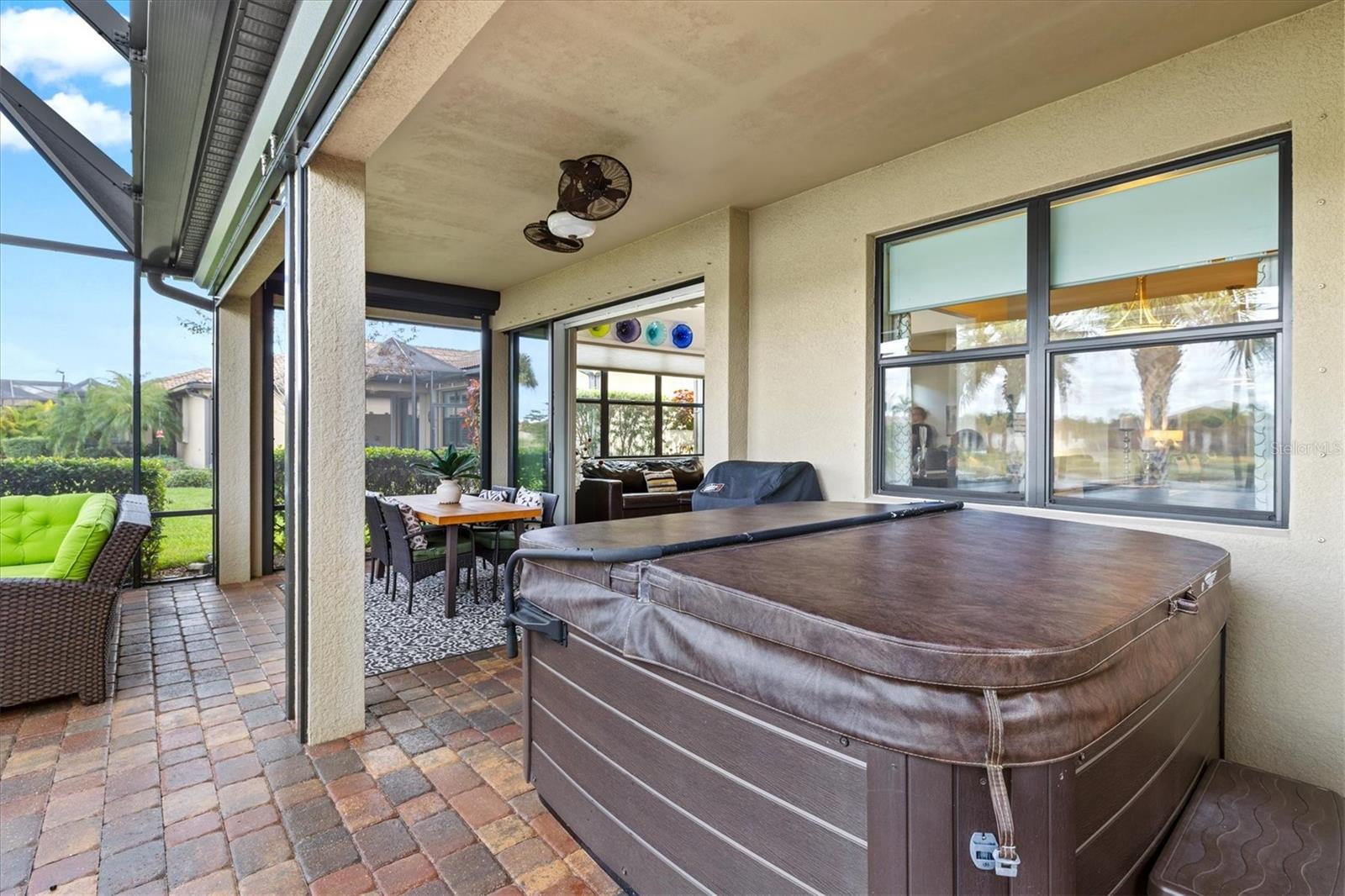 ISLANDWALK - Residential