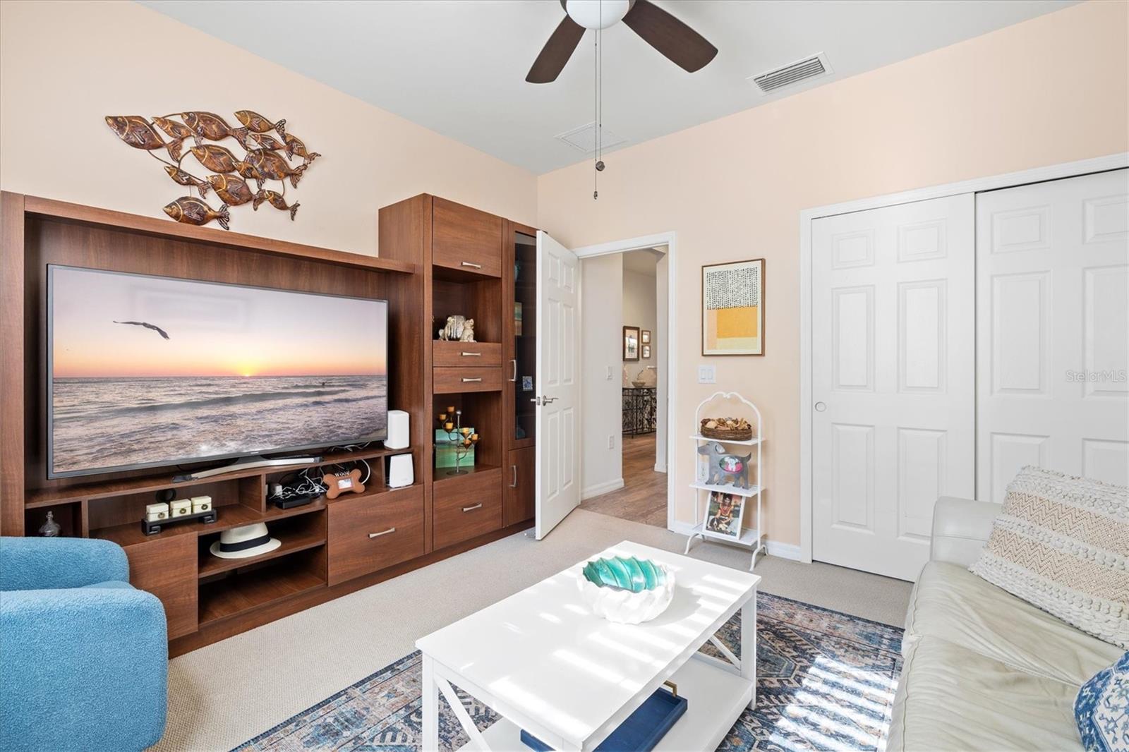 ISLANDWALK - Residential