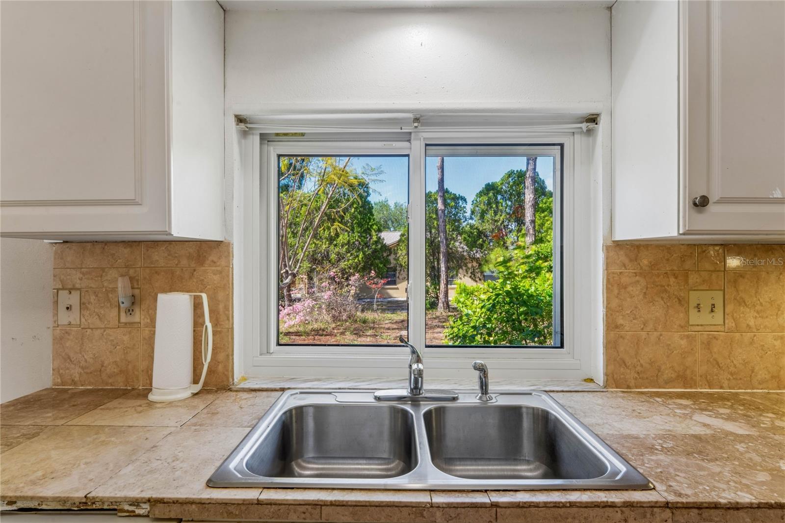 BEACON SQUARE - Residential