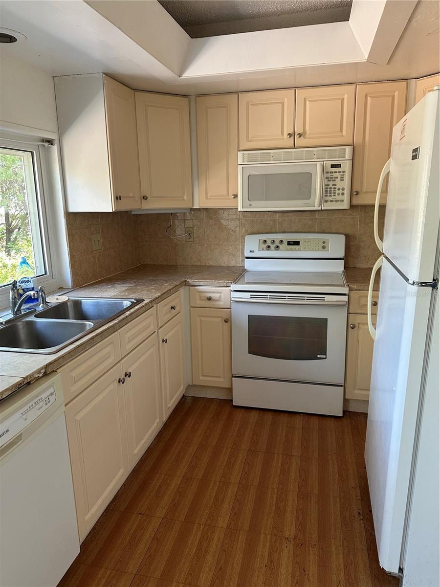 BEACON SQUARE - Residential