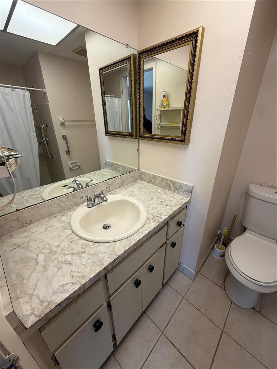 BEACON SQUARE - Residential