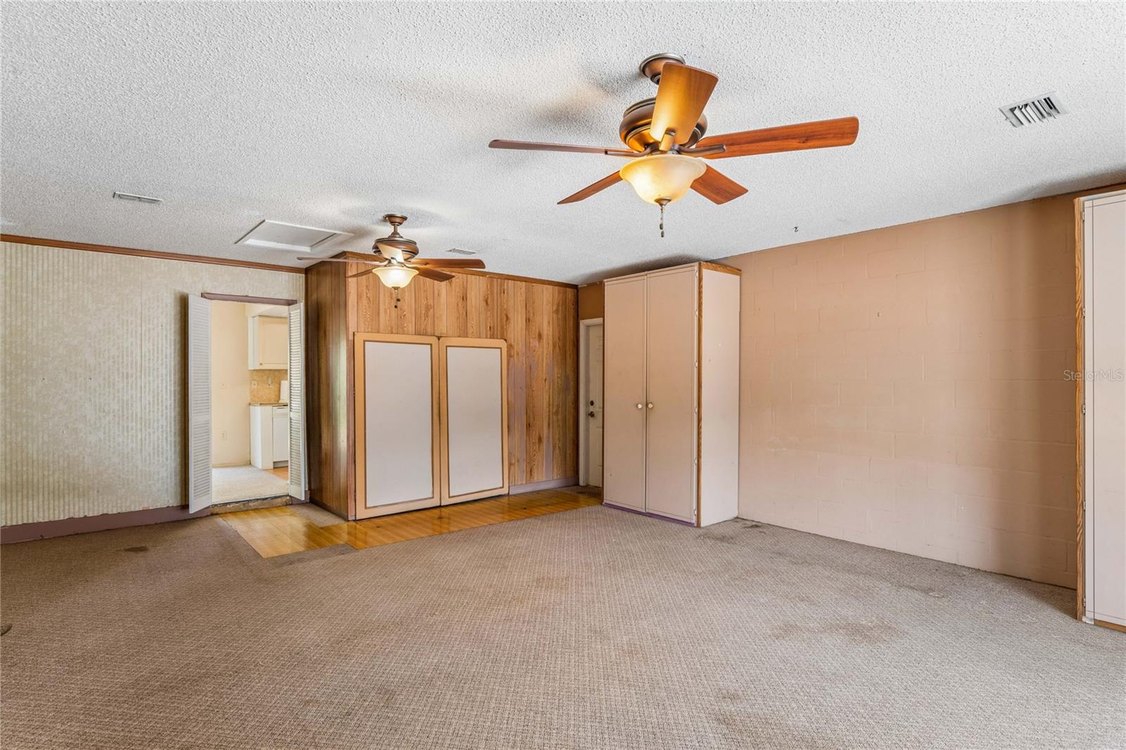 BEACON SQUARE - Residential