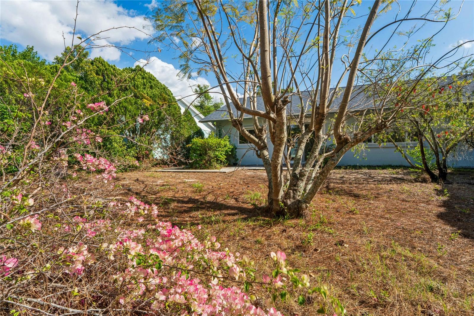 BEACON SQUARE - Residential