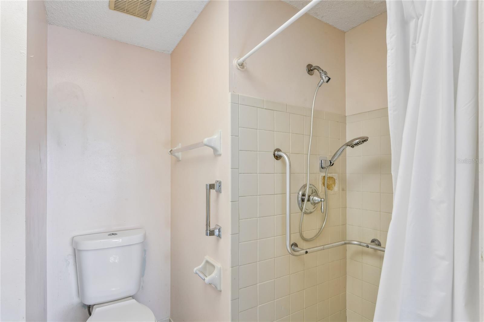 BEACON SQUARE - Residential