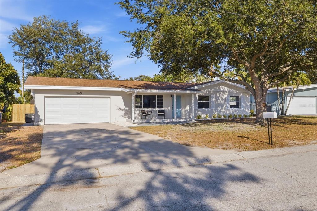 Photo of 165 Pinewood Avenue, Clearwater, FL 33765 (MLS # TB8523905)