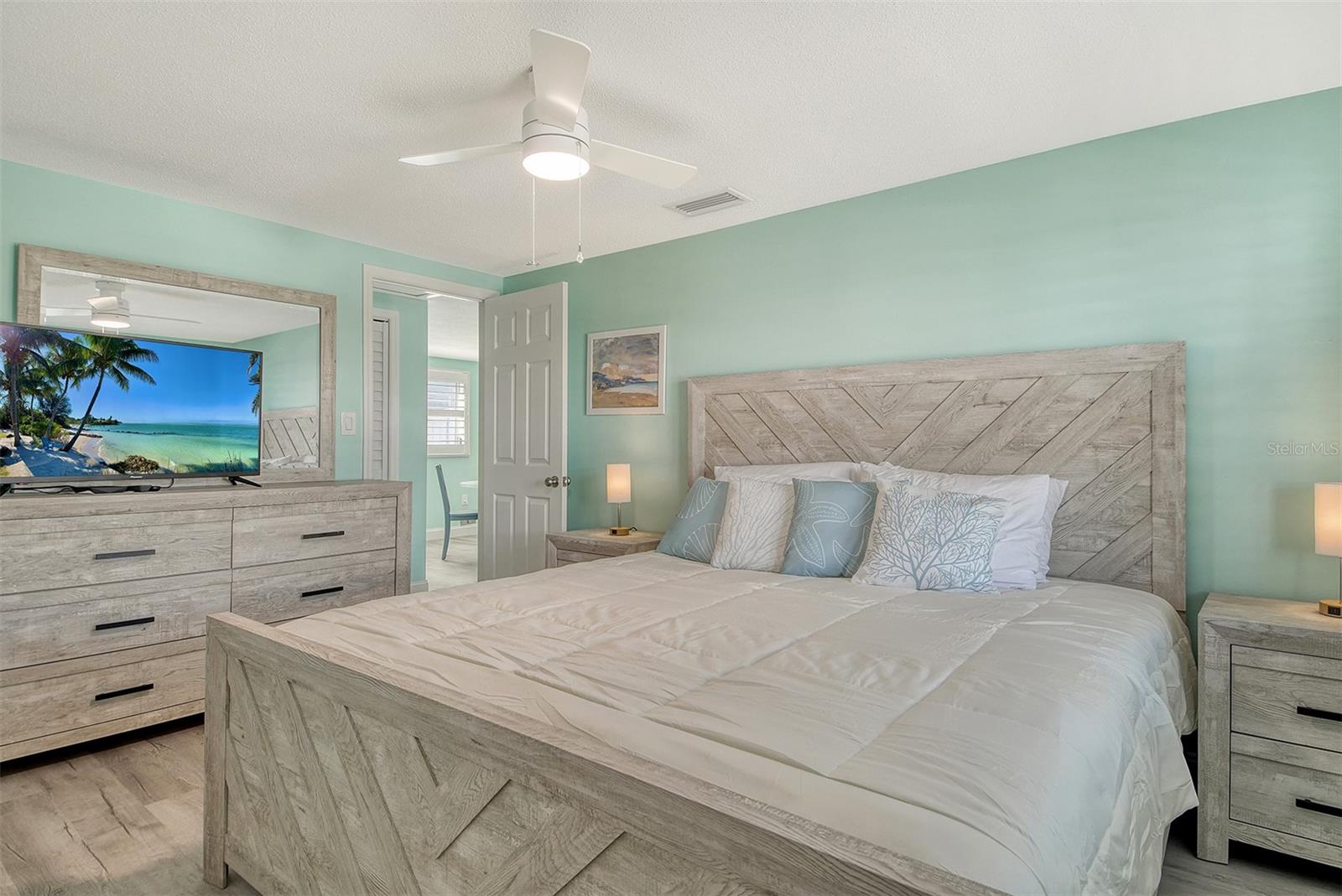 ALOHA KAI APTS - Residential