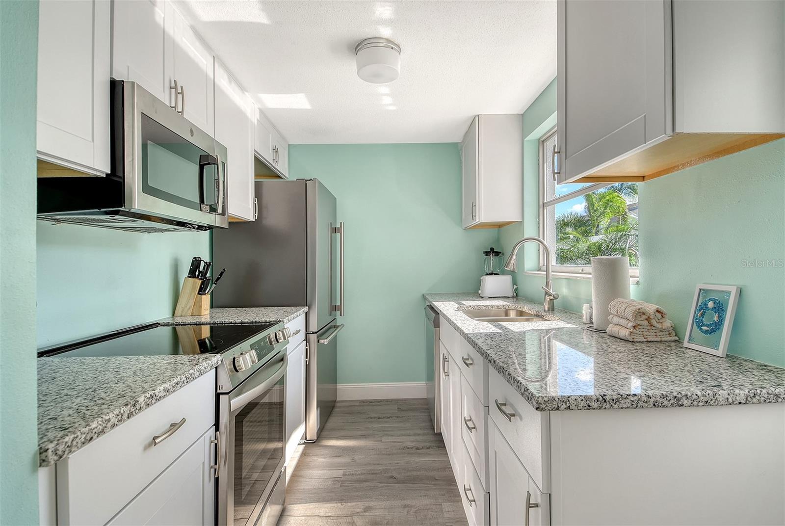 ALOHA KAI APTS - Residential