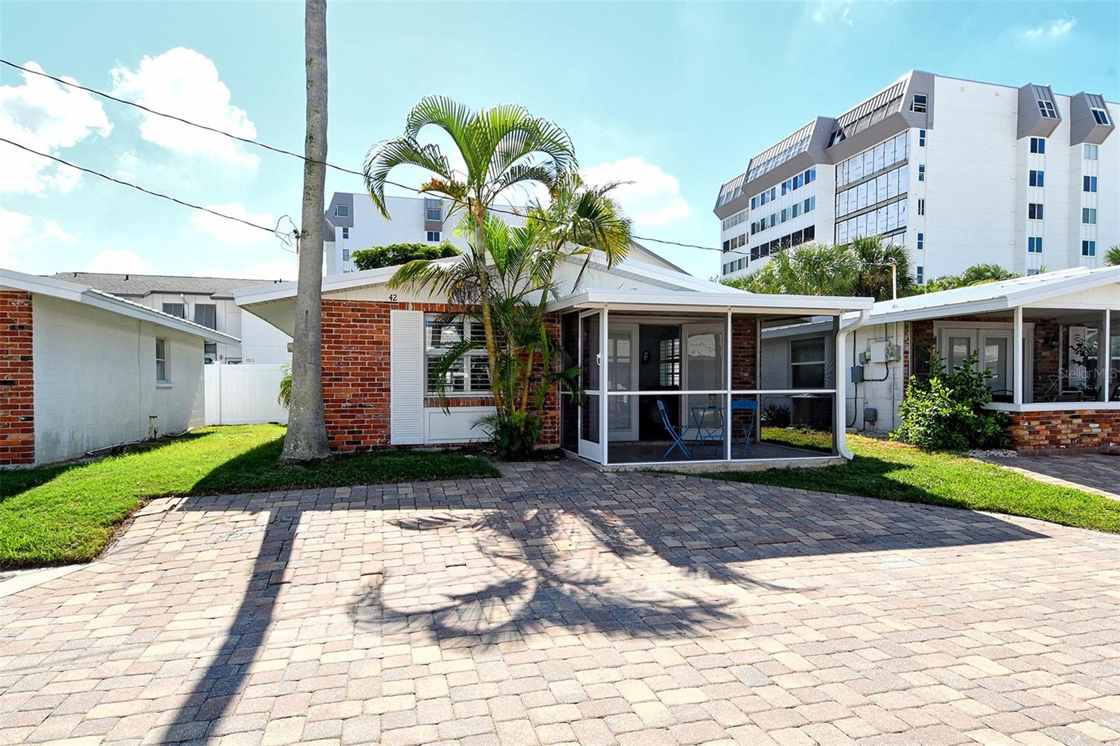 ALOHA KAI APTS - Residential