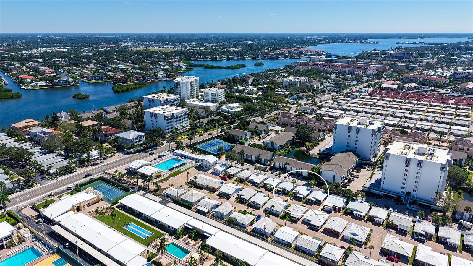 ALOHA KAI APTS - Residential