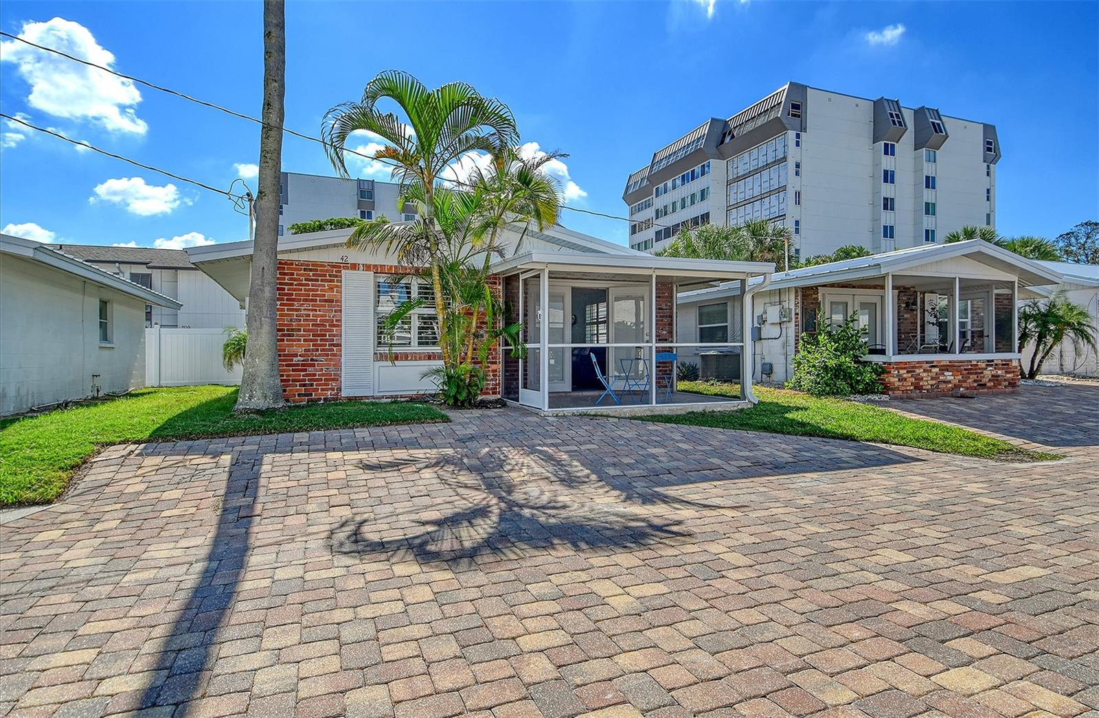 ALOHA KAI APTS - Residential