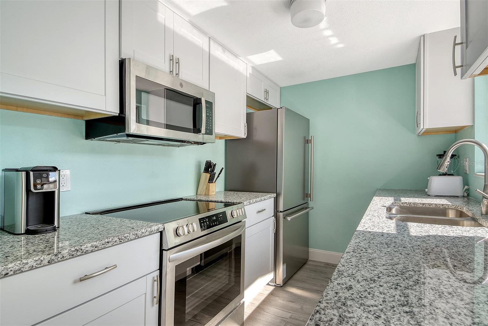 ALOHA KAI APTS - Residential