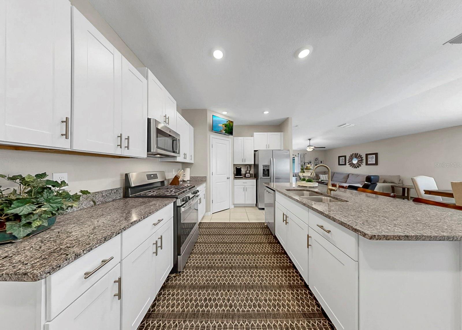 BELMONT SOUTH PH 2F - Residential