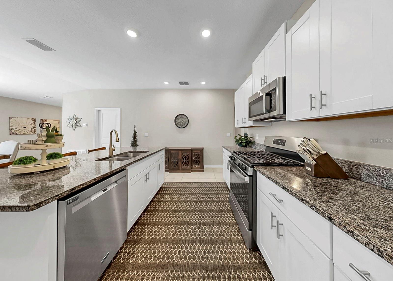 BELMONT SOUTH PH 2F - Residential