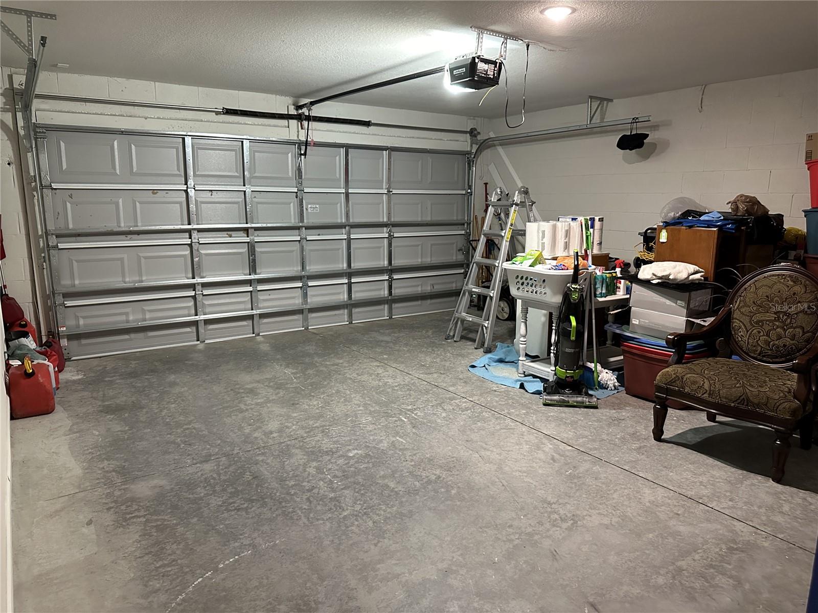 MARION OAKS - Residential