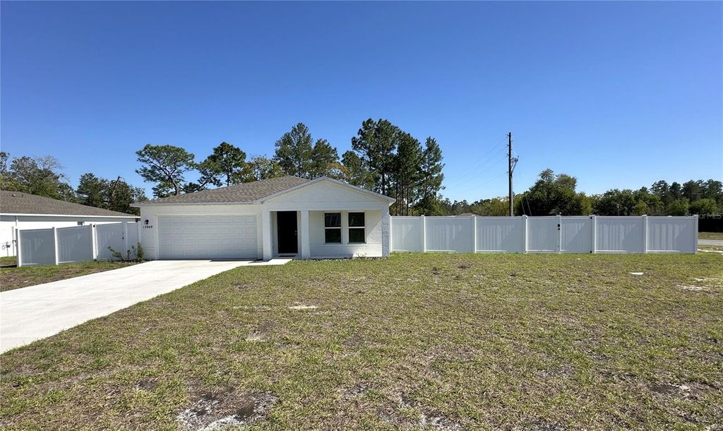 Photo of 15949 SW 55th Avenue Road, Ocala, FL 34473 (MLS # OM721486)