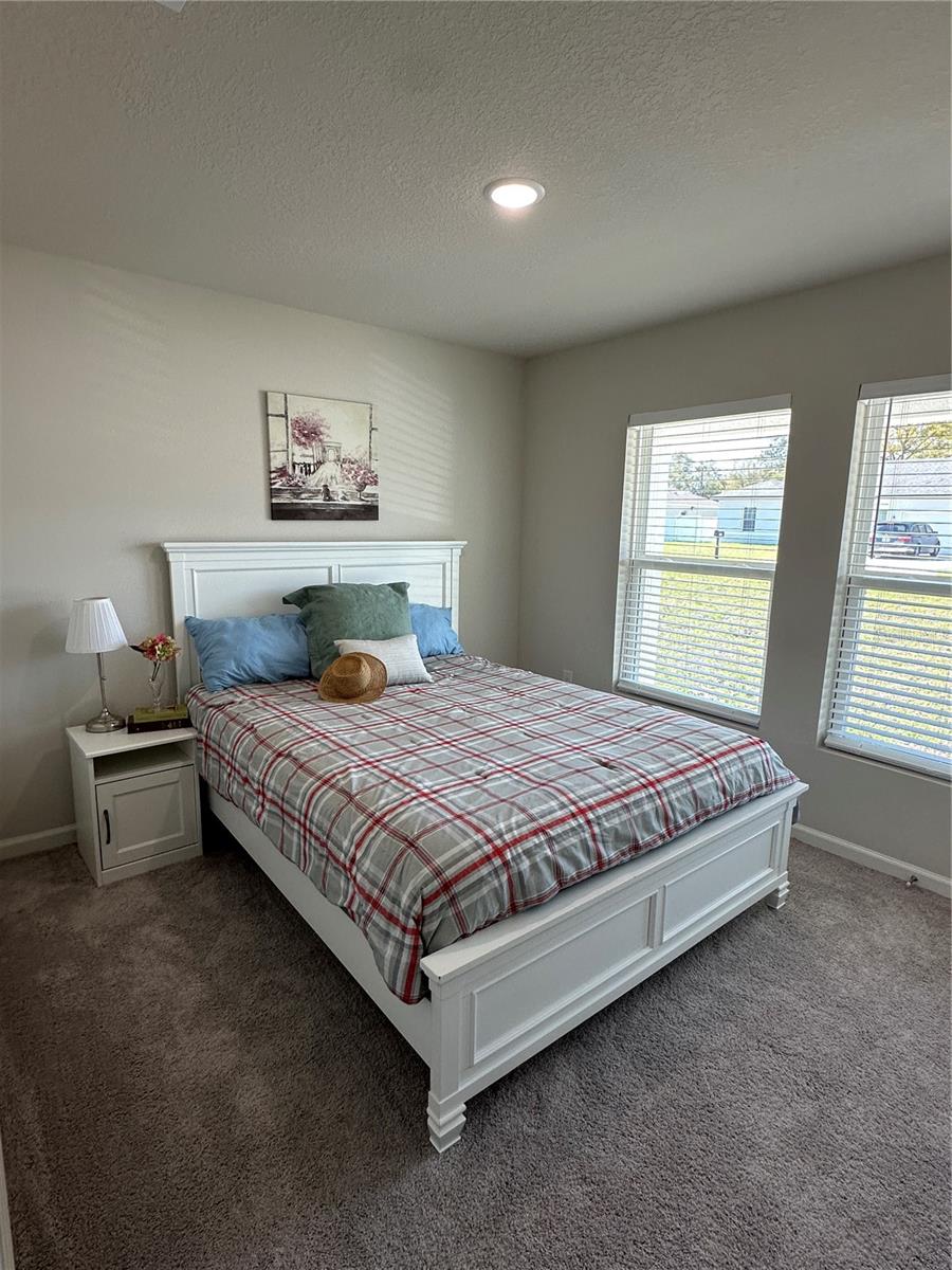 MARION OAKS - Residential