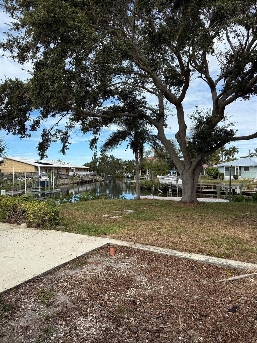 SORRENTO SHORES - Residential