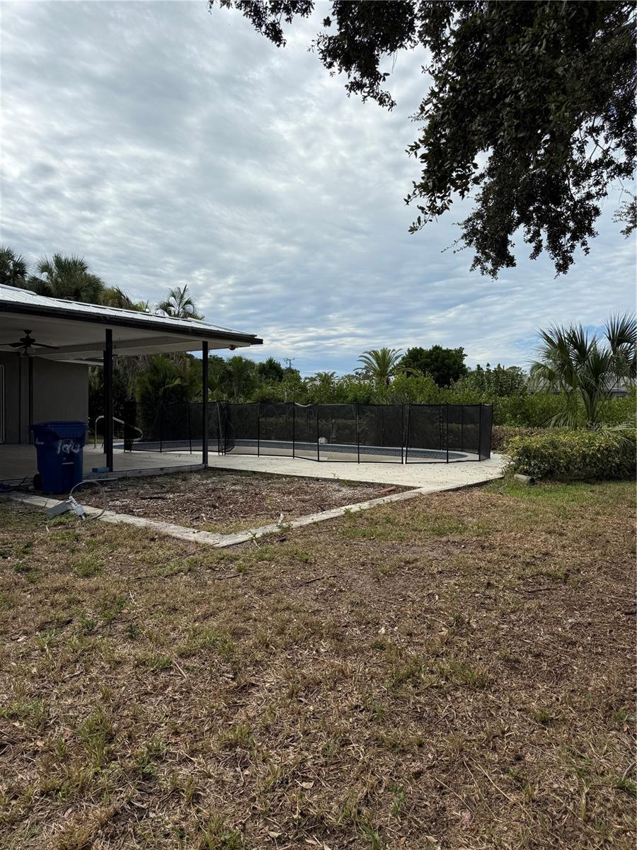 SORRENTO SHORES - Residential