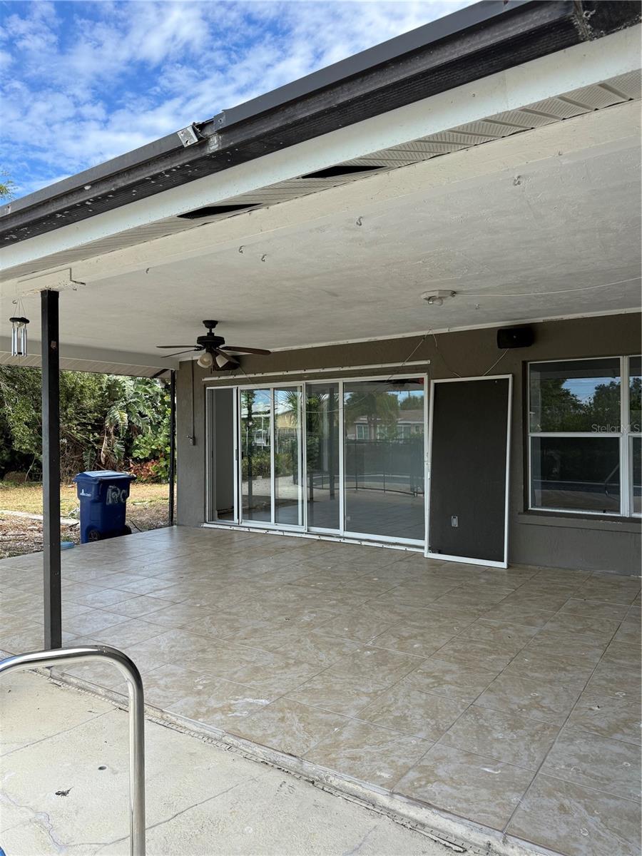 SORRENTO SHORES - Residential