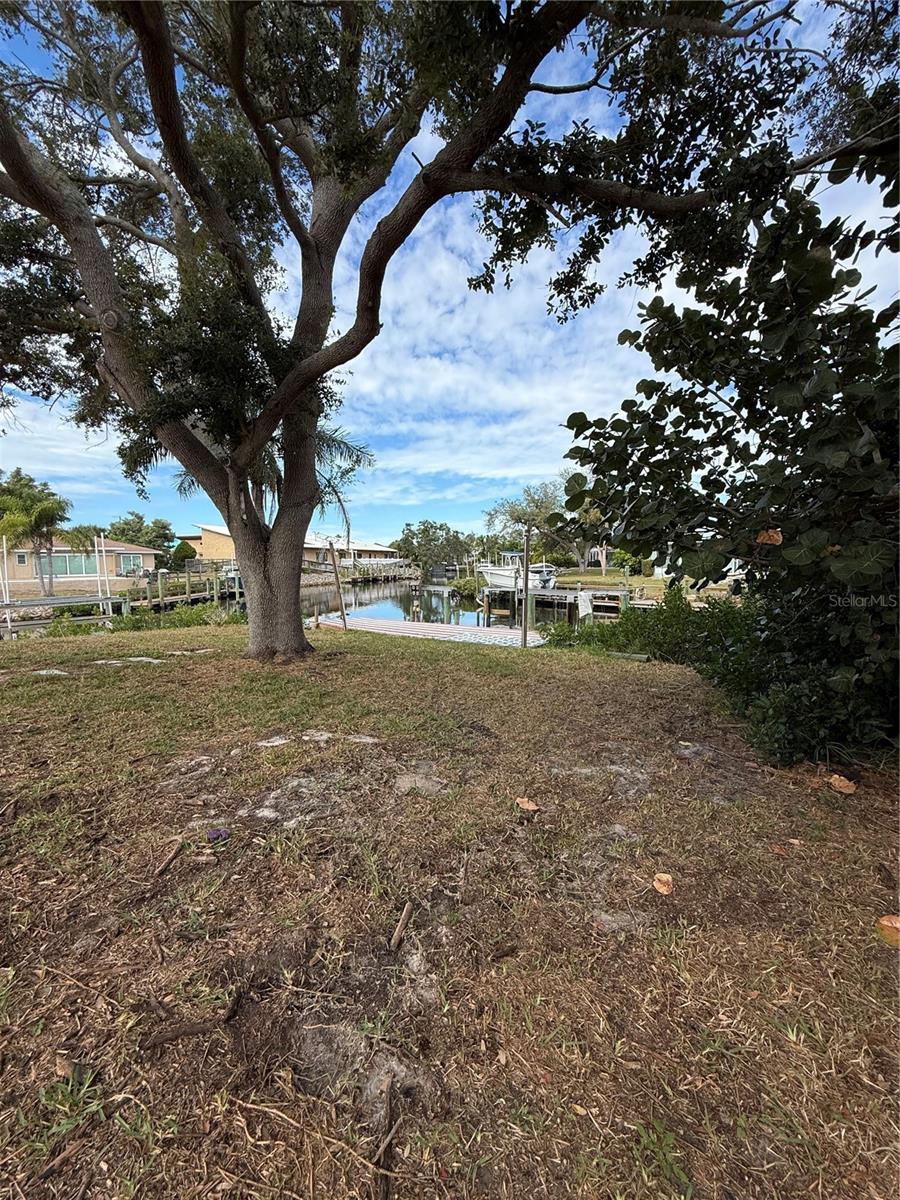 SORRENTO SHORES - Residential