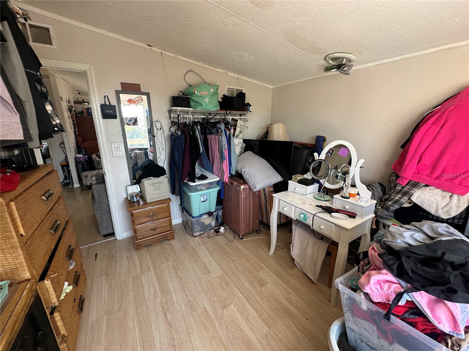 SIGNAL COVE - Residential