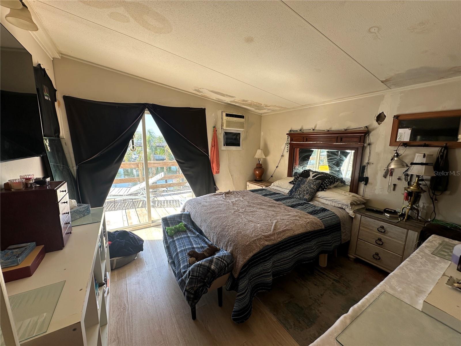 SIGNAL COVE - Residential