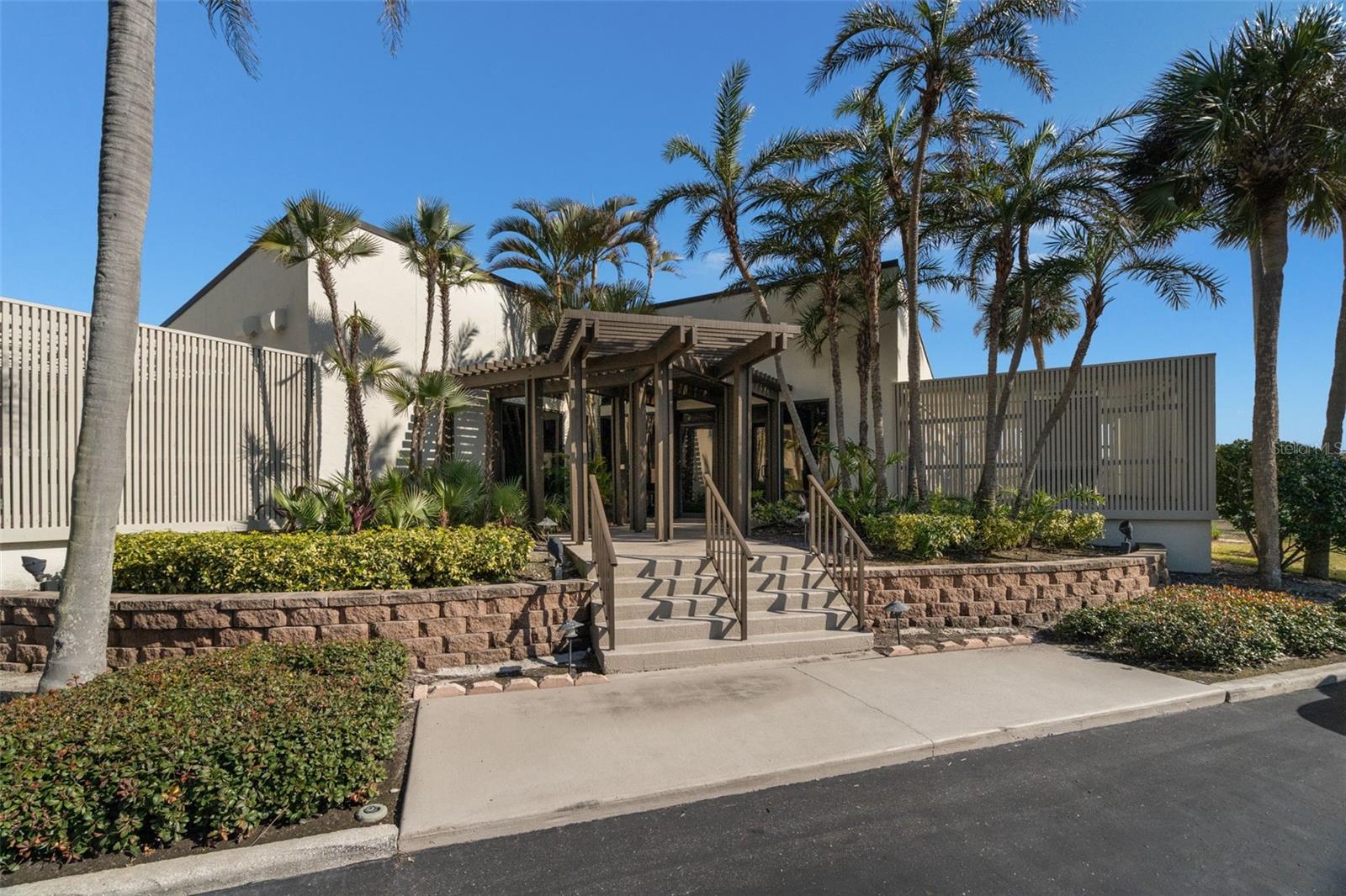 SAND KEY CONDO SOUTH - Residential