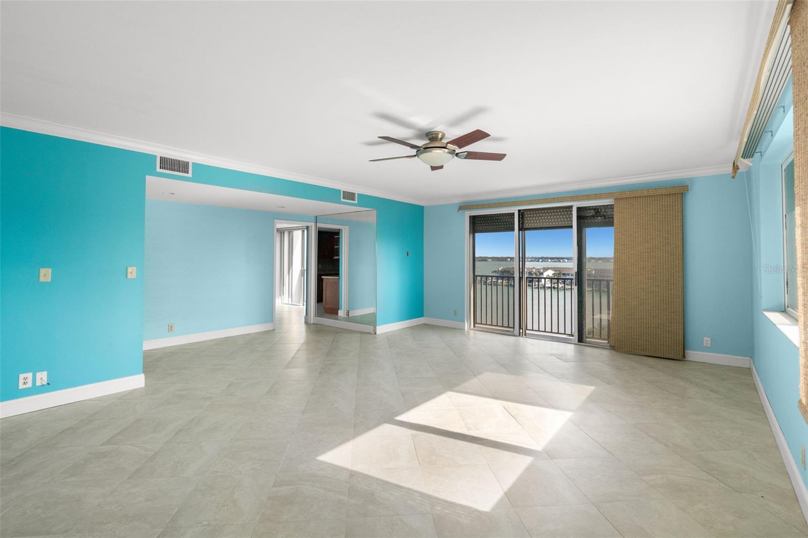 SAND KEY CONDO SOUTH - Residential
