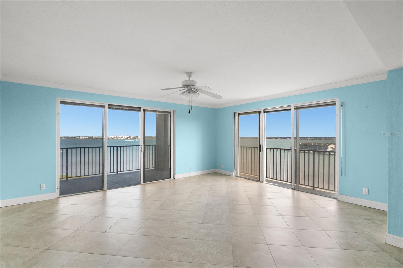 SAND KEY CONDO SOUTH - Residential
