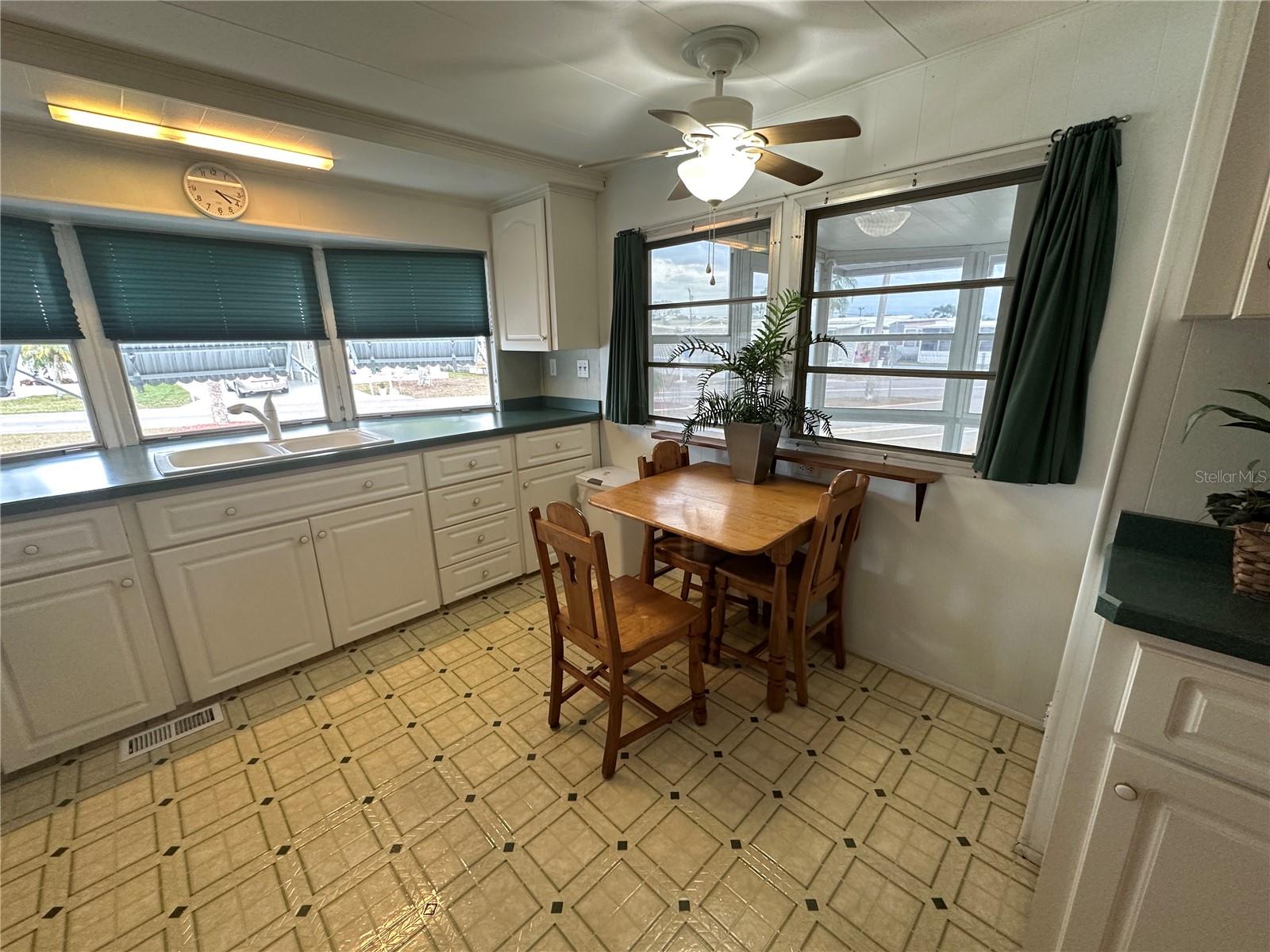 TRAILER ACRES - Residential