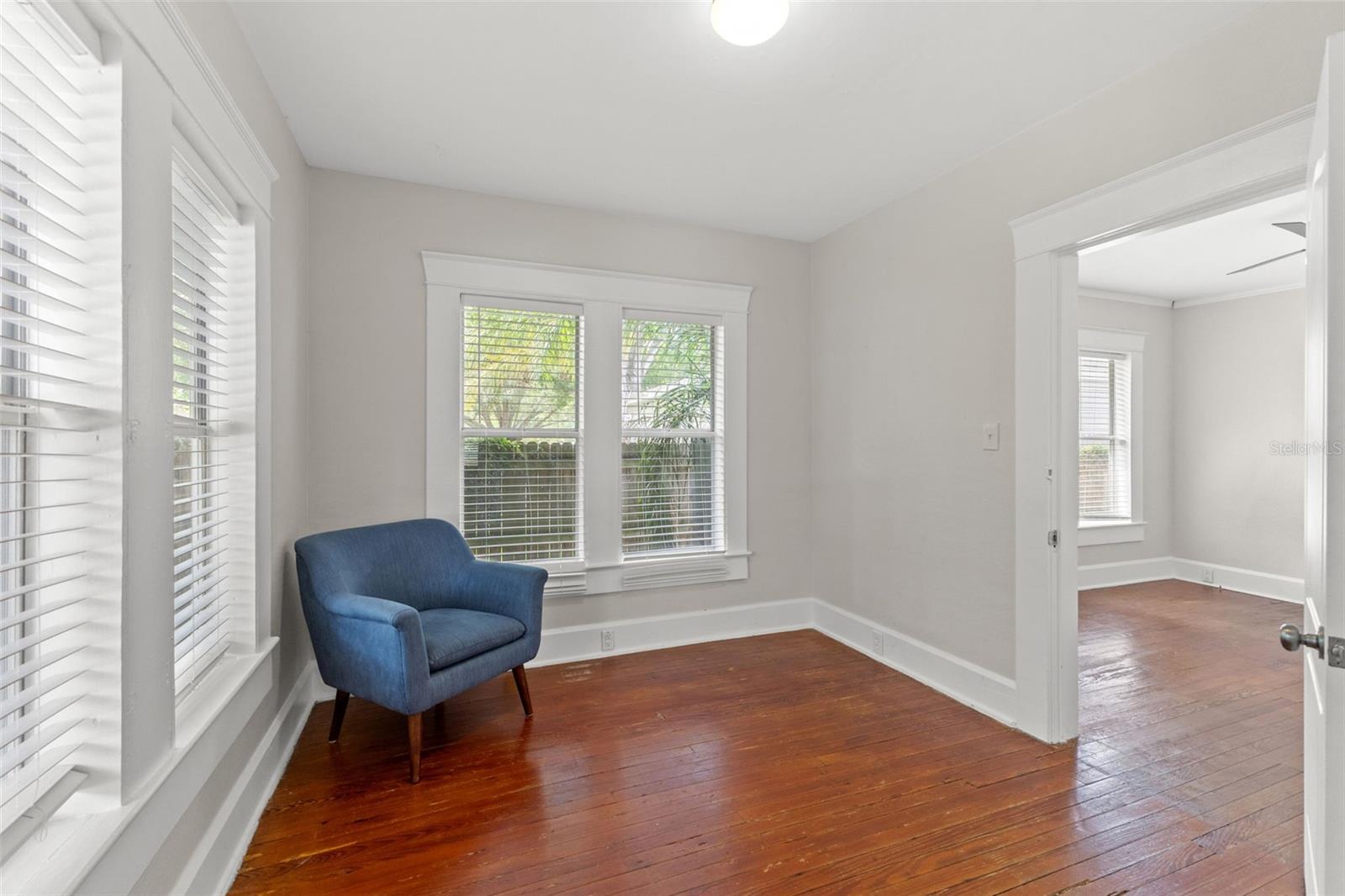 MEADOWBROOK - Residential