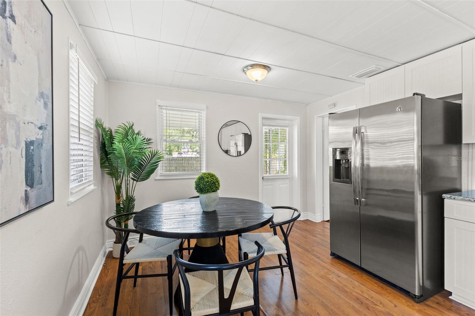 MEADOWBROOK - Residential