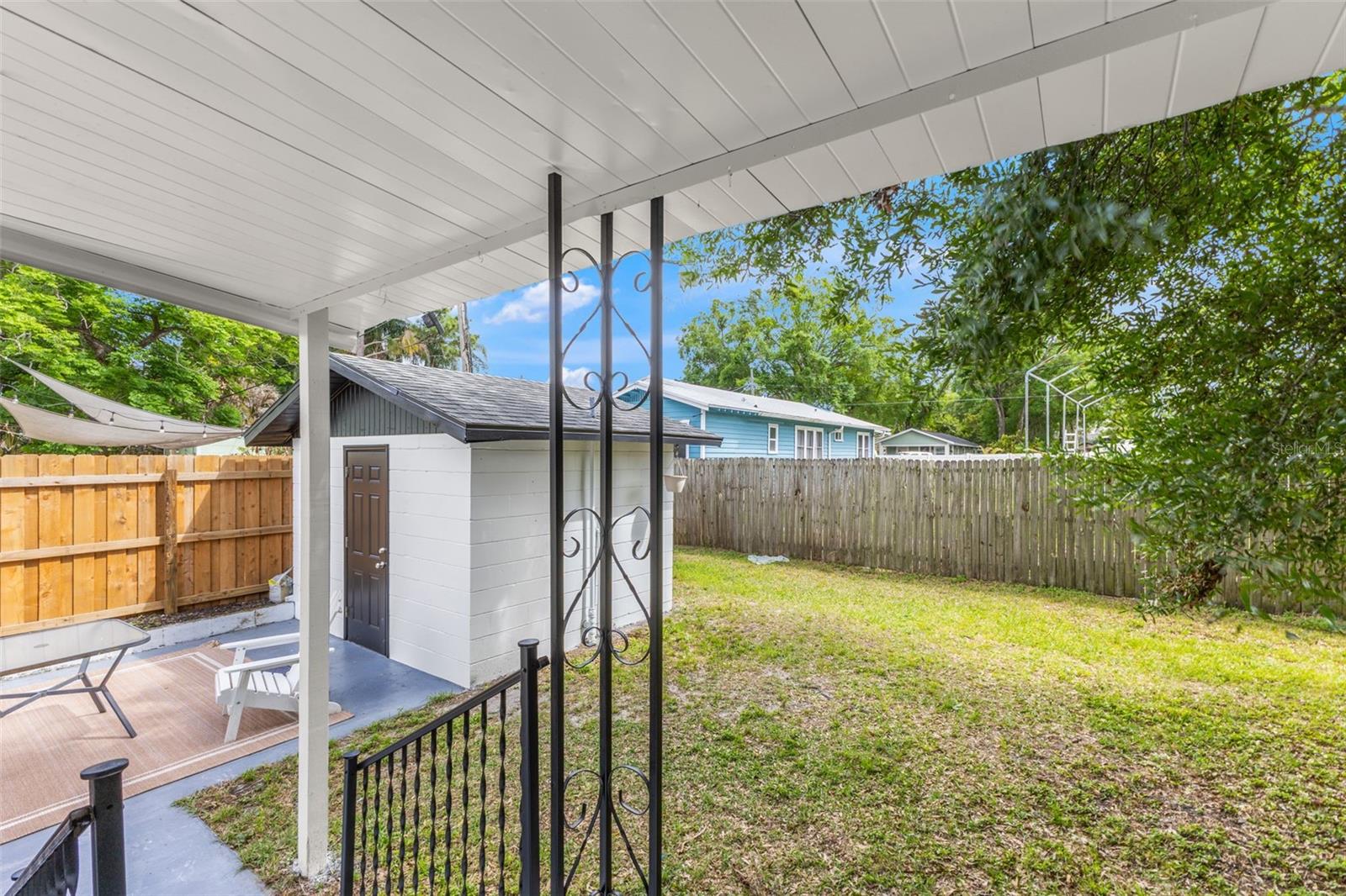 MEADOWBROOK - Residential