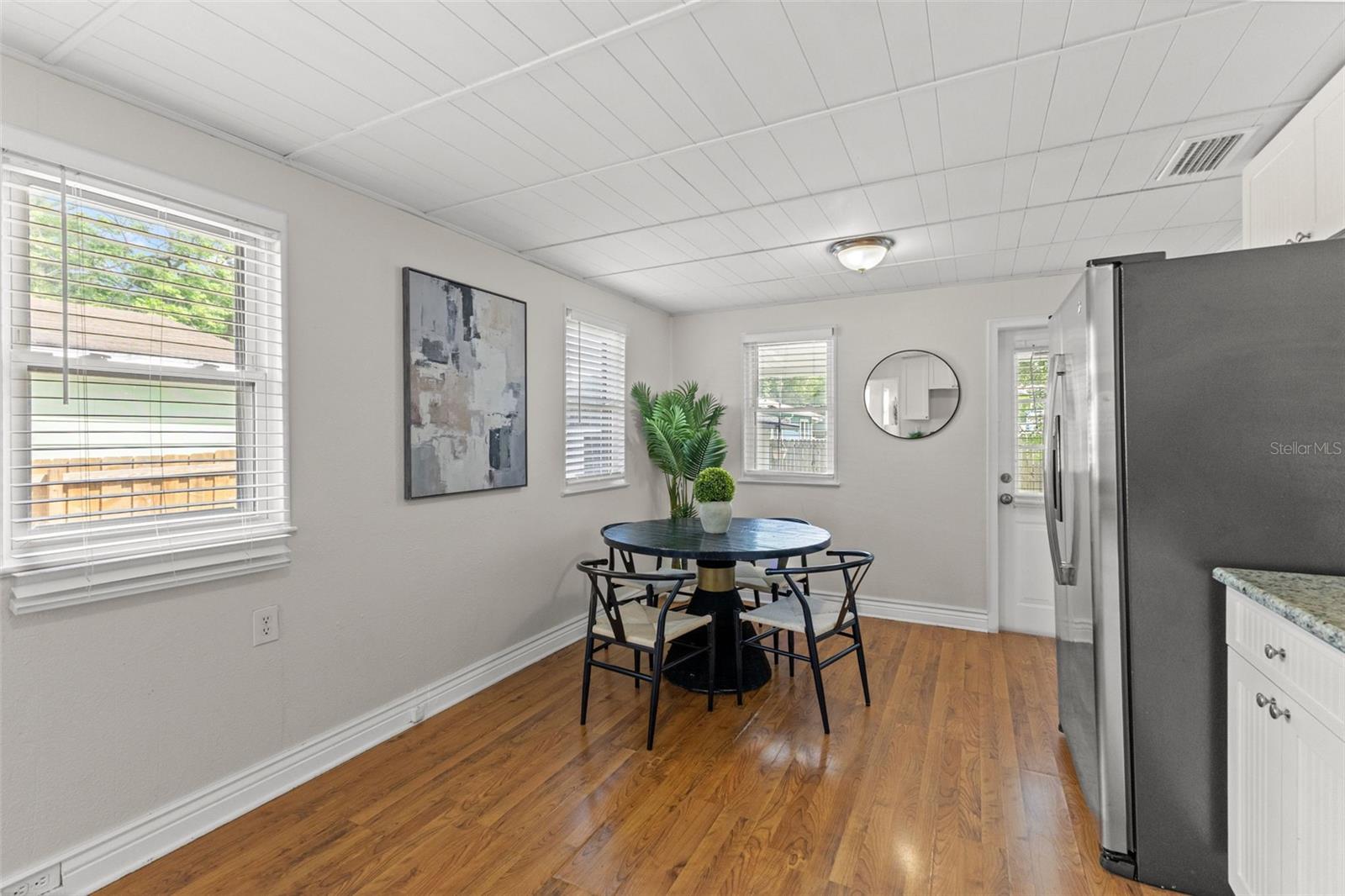 MEADOWBROOK - Residential