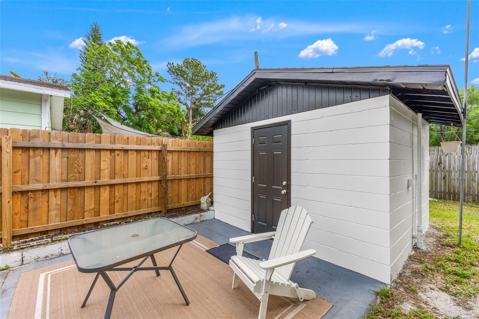 MEADOWBROOK - Residential