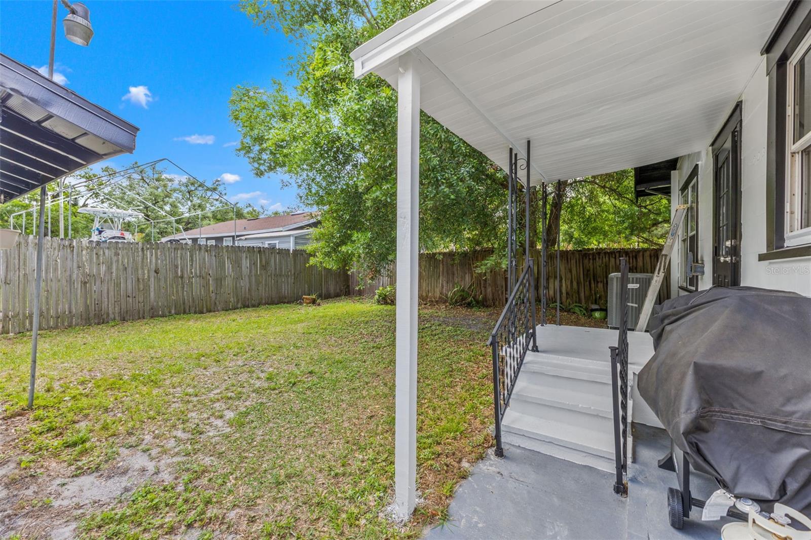 MEADOWBROOK - Residential