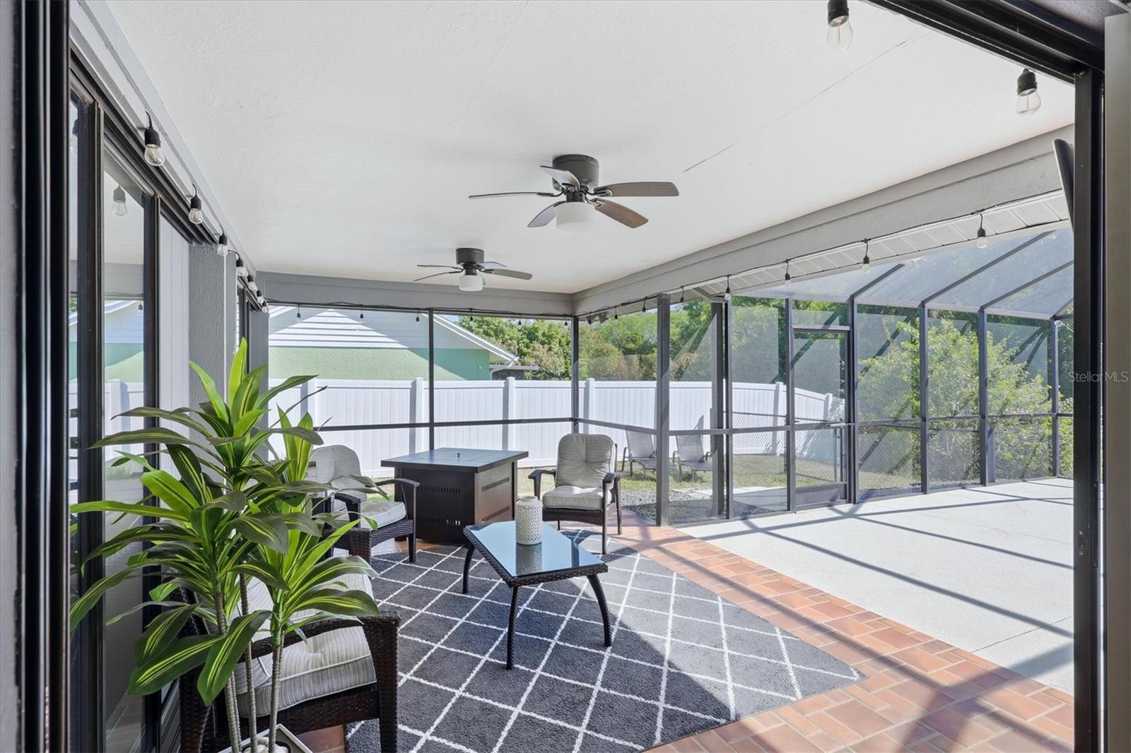 DISNEY - Residential