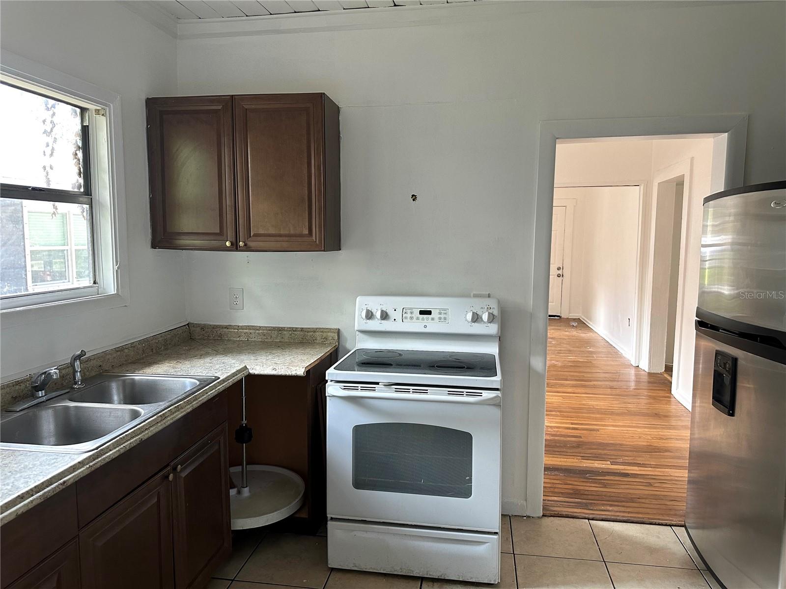 JACKSON HEIGHTS - Residential Income